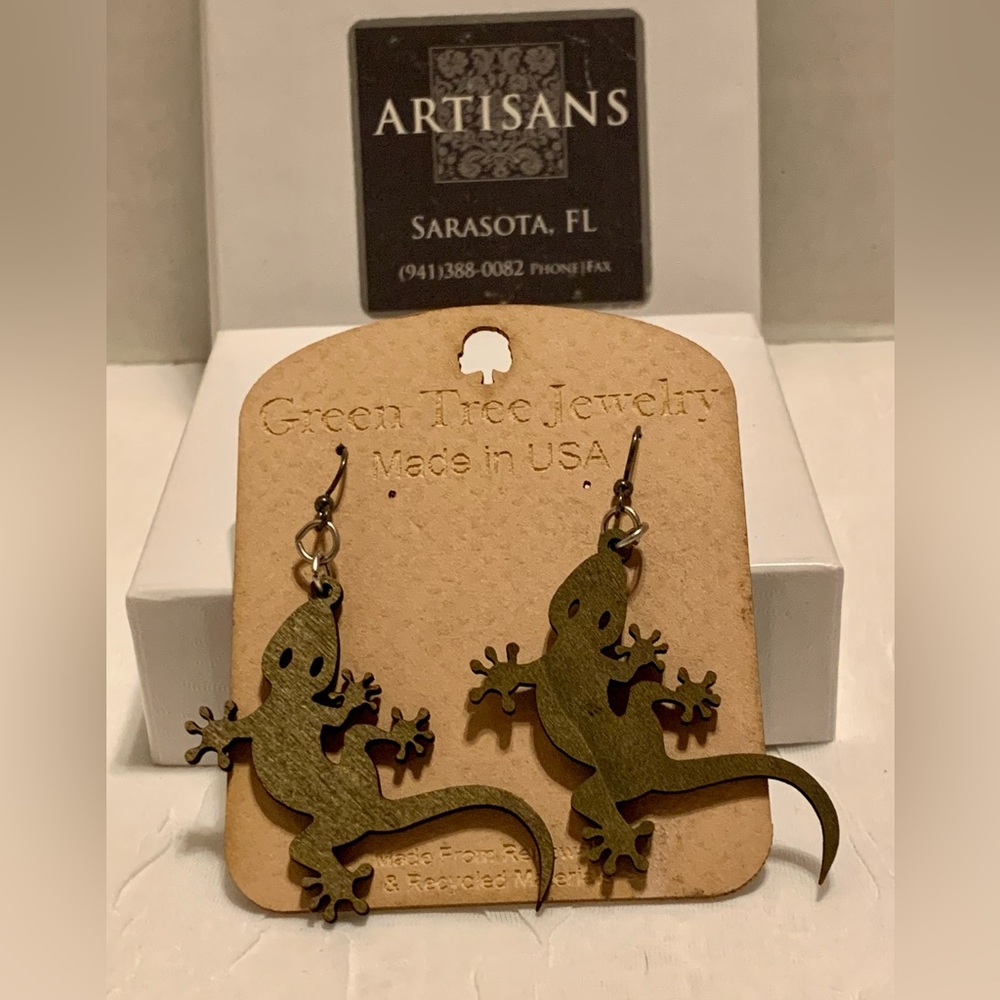 Green Tree Jewelry Gecko Earrings